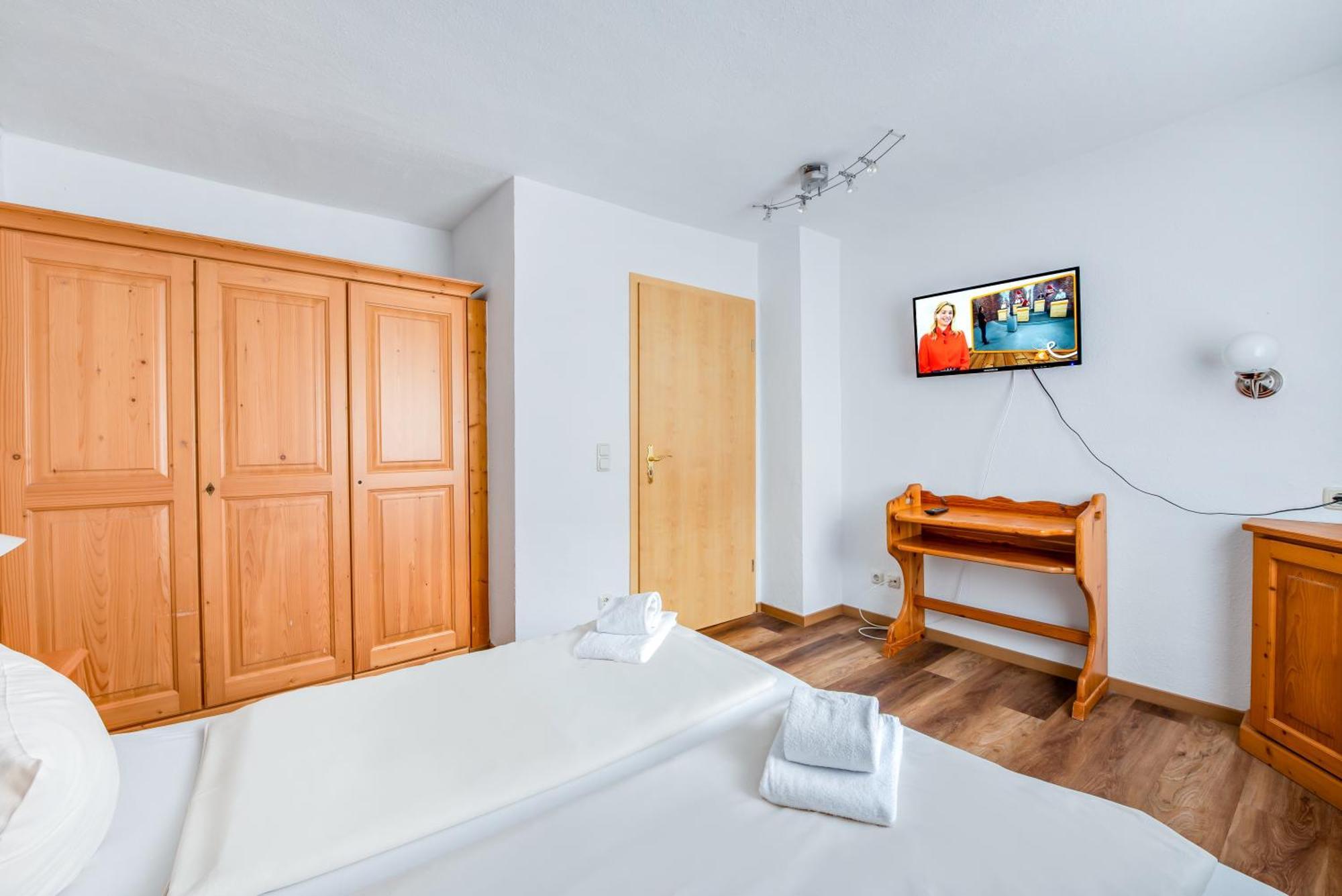 Hotel Garni Nuss Grainau Exteriör bild