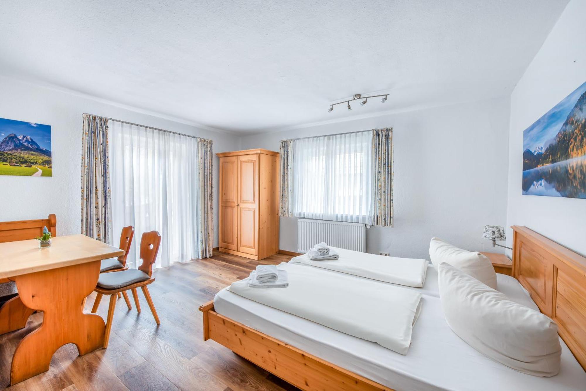 Hotel Garni Nuss Grainau Exteriör bild